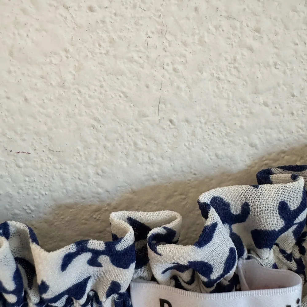 Reformation Milkmaid Peasant Navy and White Floral Puff Sleeve Blouse Top XS